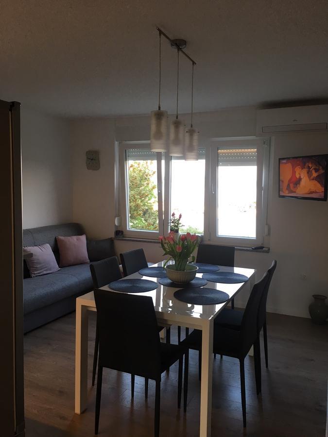M&M Apartment Krk Town Exterior photo