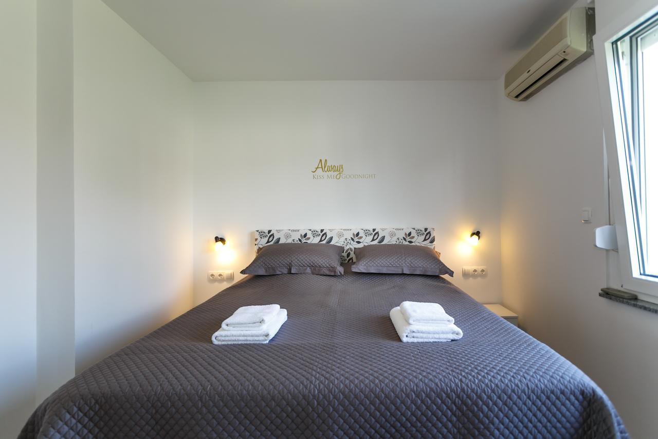 M&M Apartment Krk Town Exterior photo
